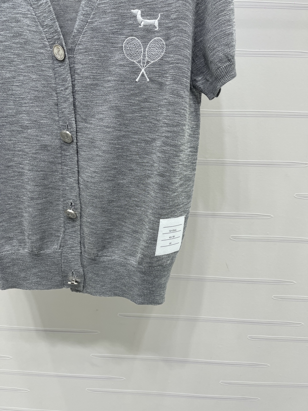 Women's short sleeves